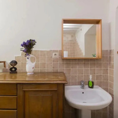 Отель Kaboom Showroom & Guesthouse ванная фото 2