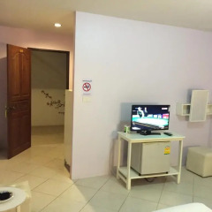 Отель Nawaporn Place Guesthouse 3* Стандартный номер фото 9