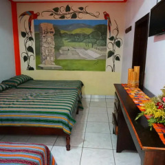 Hotel & Hostal Yaxkin Copan комната для гостей фото 3
