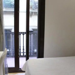Отель Hostal Fina Испания, Барселона - отзывы, цены и фото номеров - забронировать отель Hostal Fina онлайн комната для гостей фото 4