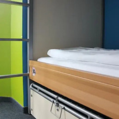 Отель St Christophers Inn Berlin Кровать в общем номере с двухъярусной кроватью фото 25