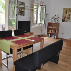 Апартаменты Hauptbahnhof Apartment Minh Nan комната для гостей фото 4