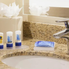 Отель Fairfield Inn & Suites by Marriott New York Midtown Manhattan/Penn Station 3* Люкс с различными типами кроватей фото 3
