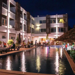 Отель Lanta Sport Resort Ланта бассейн