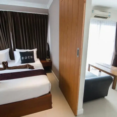 Отель Natural Beach 3* Полулюкс