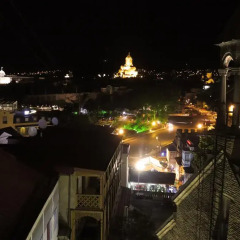 Отель Heart of Downtown! Luxury Duplex with Terrace & City Views пляж