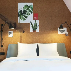 Отель Conscious Hotel The Tire Station Нидерланды, Амстердам - 1 отзыв об отеле, цены и фото номеров - забронировать отель Conscious Hotel The Tire Station онлайн комната для гостей фото 3