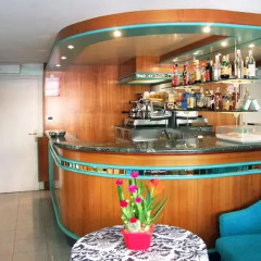 Hotel Oria гостиничный бар