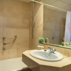 Expo Hotel Barcelona 4* Стандартный номер с двуспальной кроватью