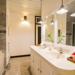 Отель Hoi An Ancient House Resort And Spa 4* Люкс с различными типами кроватей