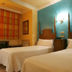 Отель Hostal Victoria II Испания, Мадрид - отзывы, цены и фото номеров - забронировать отель Hostal Victoria II онлайн спа фото 2