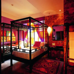 Отель Shanghai Mansion Bangkok 4* Улучшенный номер с разными типами кроватей фото 11