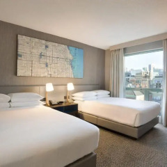 Отель Hilton Suites Chicago/Magnificent Mile комната для гостей фото 8