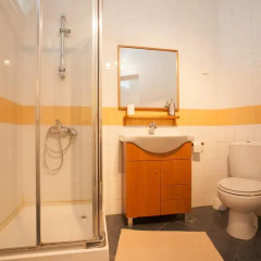 Отель Ericeira Surf Camp 2* Кровать в общем номере двухъярусные кровати фото 3