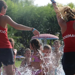 Отель Camping Bella Terra Испания, Бланес - отзывы, цены и фото номеров - забронировать отель Camping Bella Terra онлайн спортивное сооружение