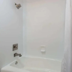 Отель Days Inn San Francisco International Airport West США, Сан-Бруно - отзывы, цены и фото номеров - забронировать отель Days Inn San Francisco International Airport West онлайн ванная