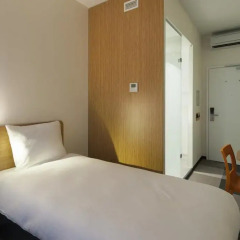 Отель easyHotel Brussels City Centre 3* Стандартный номер с 2 отдельными кроватями фото 5