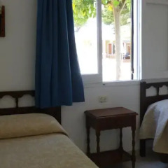 Отель Apartamentos Playa Calan Blanes Кала-эн-Бланес комната для гостей фото 4