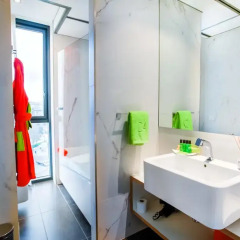 Апартаменты Cosmo Apartments Sants ванная фото 2