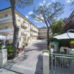 Hotel Romagna фото 2