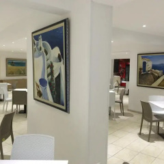 Отель Pambos Napa Rocks Hotel - Adults Only Кипр, Айя-Напа - 13 отзывов об отеле, цены и фото номеров - забронировать отель Pambos Napa Rocks Hotel - Adults Only онлайн интерьер отеля