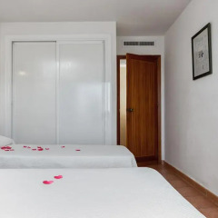 Отель Apartamentos Embajador Испания, Фуэнхирола - отзывы, цены и фото номеров - забронировать отель Apartamentos Embajador онлайн спа