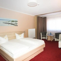 Hotel Am Alten Strom 3* Стандартный номер с двуспальной кроватью фото 5