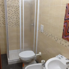 Milano Hostel Стандартный семейный номер с двуспальной кроватью