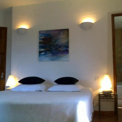 Отель Le Mas de la Treille Bed & Breakfast 3* Улучшенный номер с различными типами кроватей