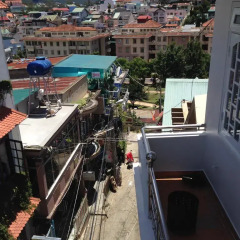 Vietnam House Hostel Далат балкон