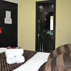 Отель Hostal El Brezo Стандартный номер с различными типами кроватей фото 28