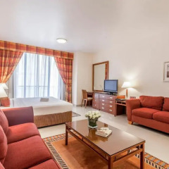 Golden Sands Hotel Apartments 3* Апартаменты с различными типами кроватей
