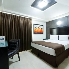 Hotel Portonovo Plaza Malecón 3* Улучшенный номер с различными типами кроватей фото 3