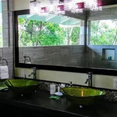 Отель Serenity Beach Cottages Гондурас, Остров Утила - отзывы, цены и фото номеров - забронировать отель Serenity Beach Cottages онлайн балкон