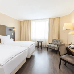 Отель NH Collection Berlin Mitte Am Checkpoint Charlie 4* Стандартный номер с разными типами кроватей фото 8