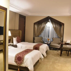 Отель Al Meroz Bangkok 5* Улучшенный номер с различными типами кроватей фото 3