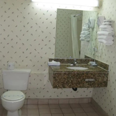 Отель Super 8 by Wyndham Inglewood/LAX/LA Airport 2* Стандартный номер с различными типами кроватей фото 4