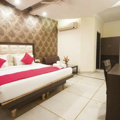 Hotel Apra International 3* Номер Делюкс с различными типами кроватей фото 2