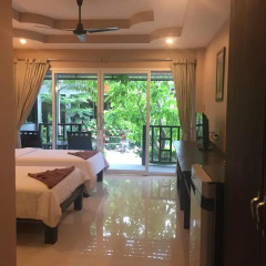Baan Suan Ta Hotel 2* Улучшенный номер с двуспальной кроватью фото 8