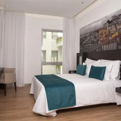 Jupiter Lisboa Hotel 4* Стандартный семейный номер с двуспальной кроватью
