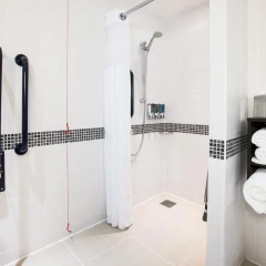 Отель Hampton by Hilton York ванная