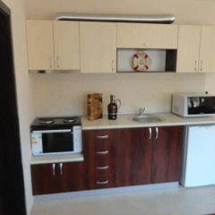 Отель Holiday Apartments in Pomorie Болгария, Поморие - отзывы, цены и фото номеров - забронировать отель Holiday Apartments in Pomorie онлайн в номере фото 2