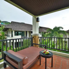Отель Bhu Nga Thani Resort and Spa 4* Номер Делюкс с различными типами кроватей фото 29