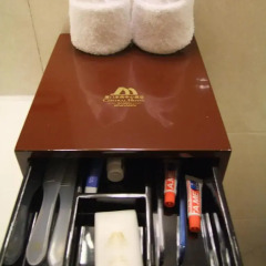 Central Hotel Jingmin 5* Улучшенный номер с различными типами кроватей фото 4