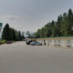 Отель Glenwood Inn & Suites парковка