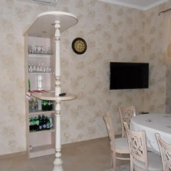 Гостиница Guest House 12 Mesyatsev гостиничный бар