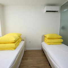 Отель 24 Guesthouse Namsan 2* Стандартный номер с 2 отдельными кроватями фото 6