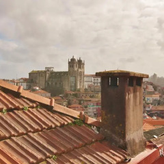 Отель YOURS GuestHouse Porto 4* Стандартный номер с двуспальной кроватью (общая ванная комната) фото 3