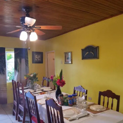 Отель The Inn At Great Bay Treasure Beach Jamaica Треже-Бич в номере