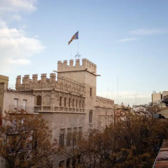Отель Royal Apartbeds балкон